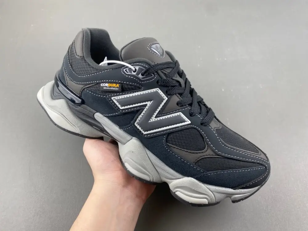 New Balance 9060 ' 