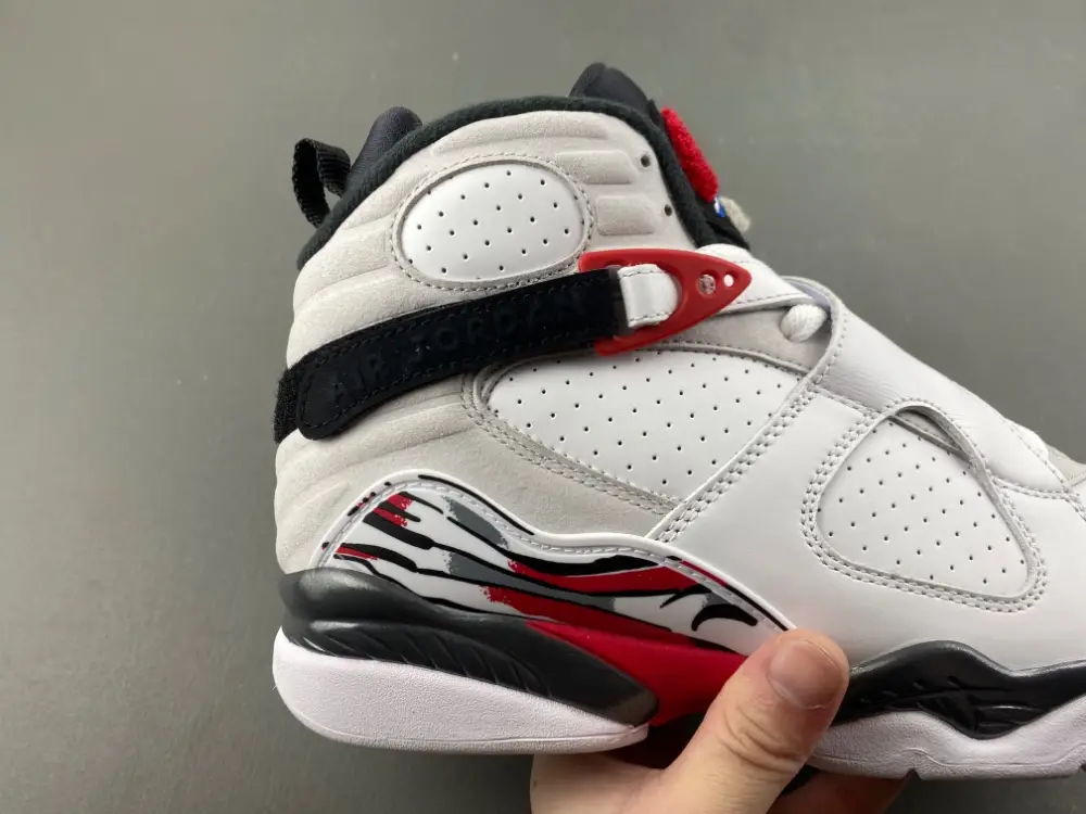 Air Jordan 8  2025 