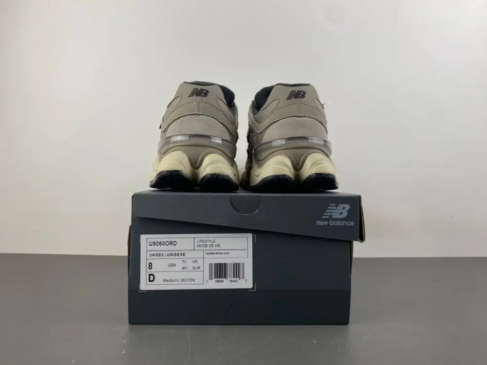 New Balance 9060 ' 