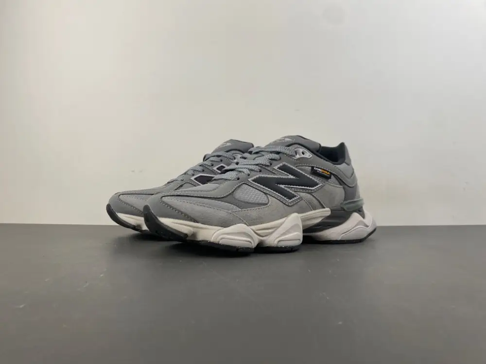 New Balance 9060 ' 