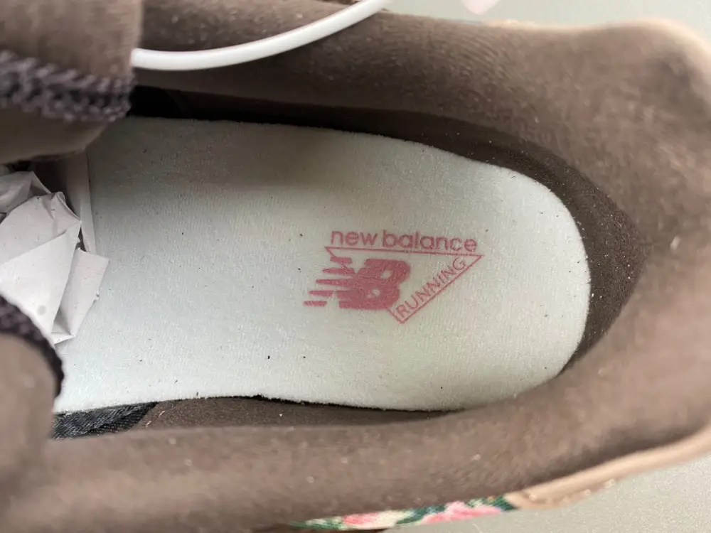 New Balance 9060 