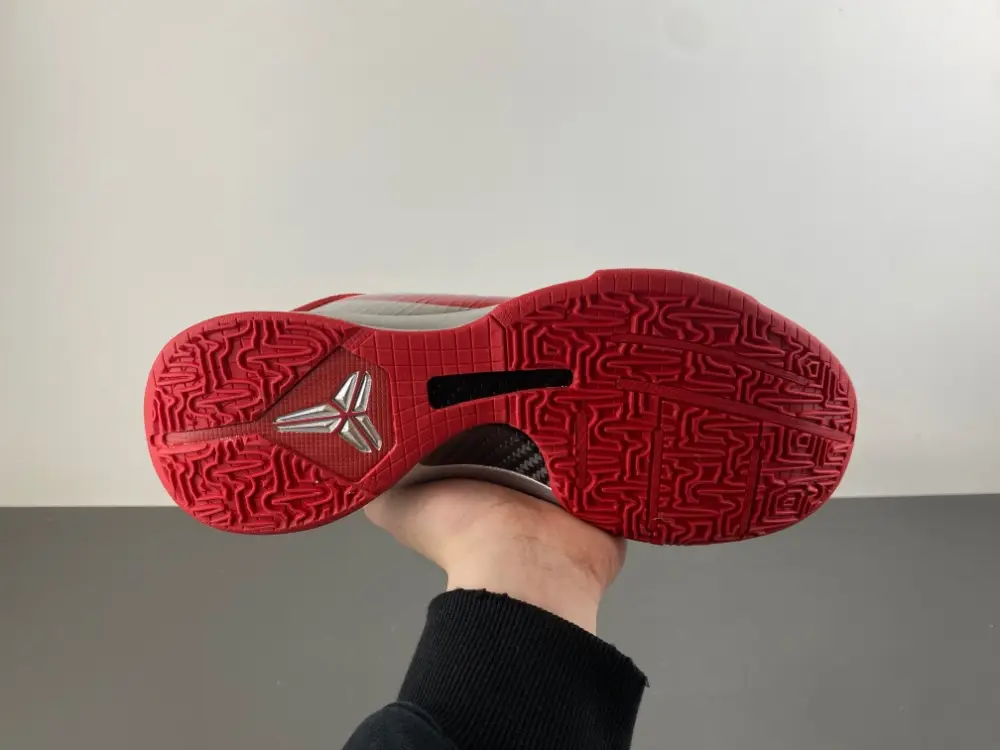 Caitlin Clark x Nike Zoom Kobe 5 Protro 'Rookie of the 
