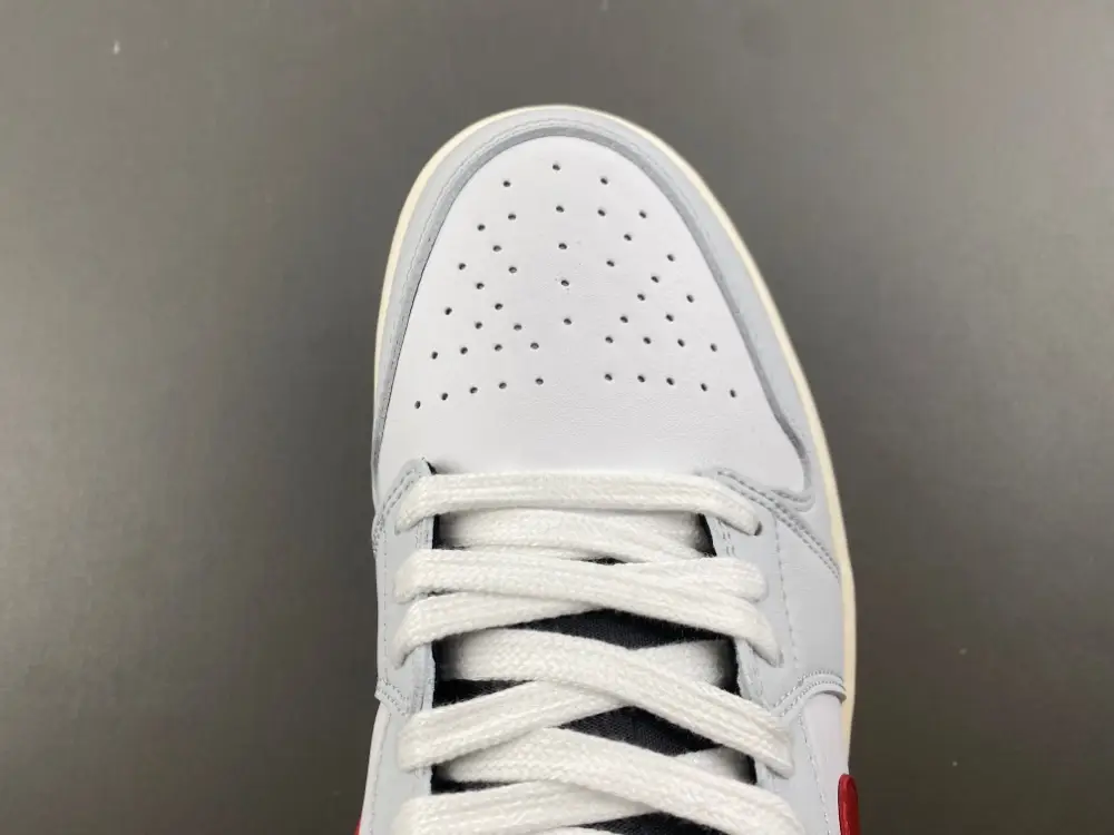 Air Jordan 1 Low 