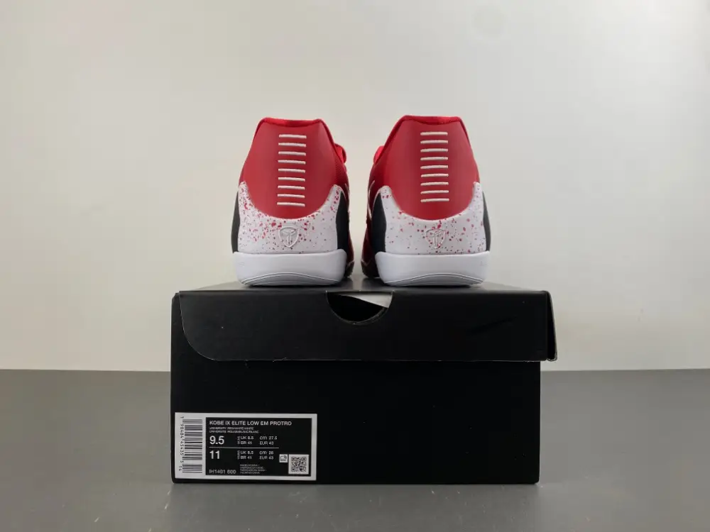 Nike Kobe 9 EM Low Protro 