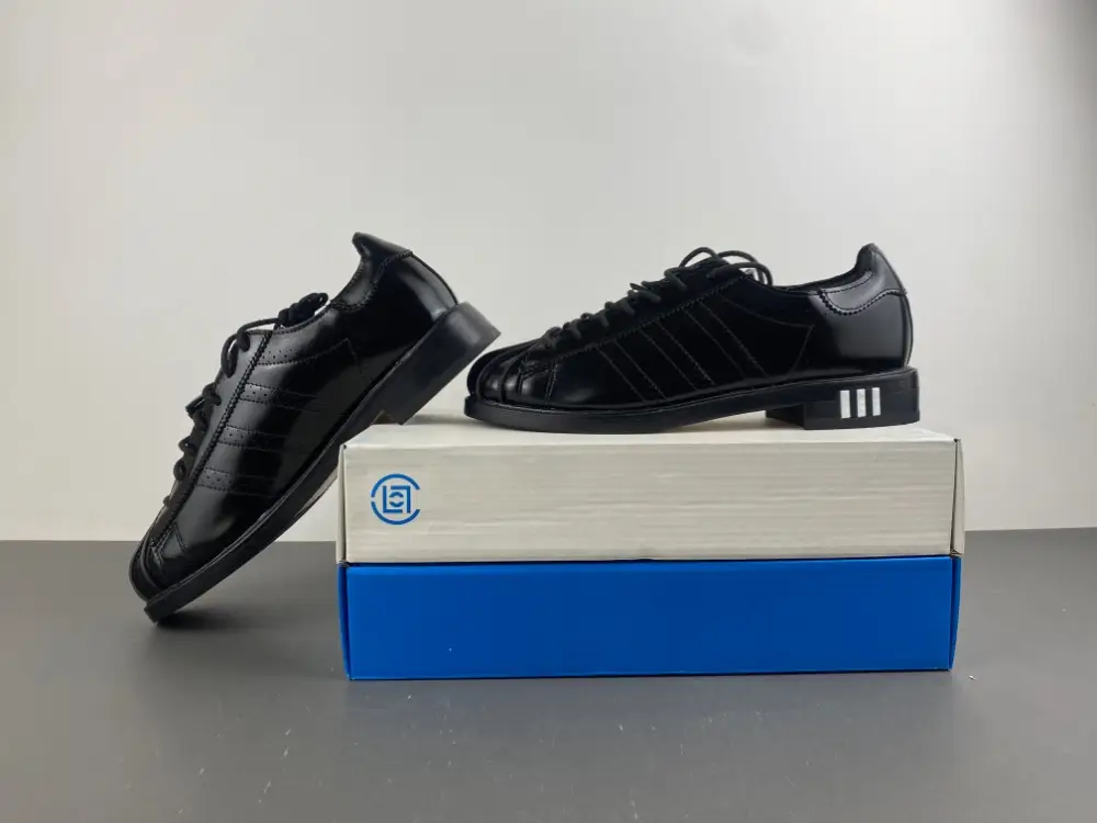 Level SS New - CLOT x adidas Dress Superstar 