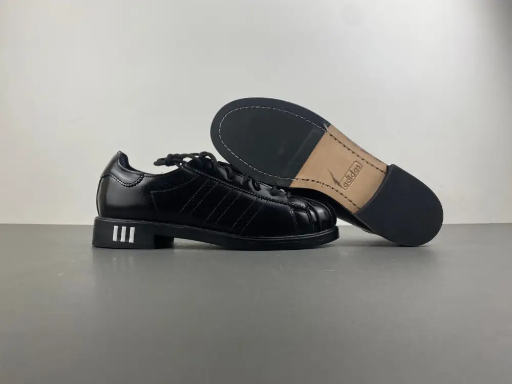 Level SS New - CLOT x adidas Dress Superstar 