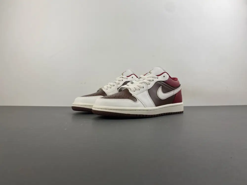 Air Jordan 1 Low 