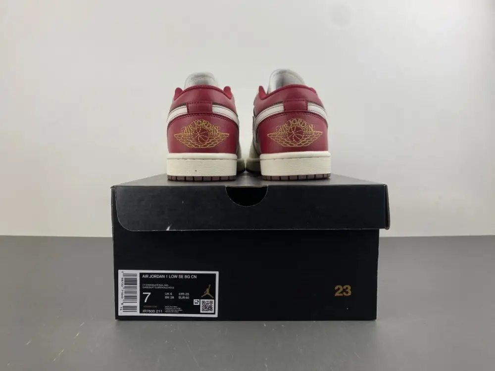 Air Jordan 1 Low 