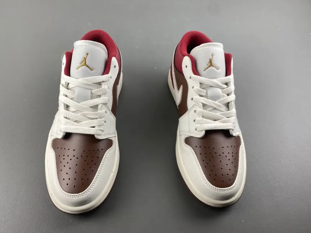 Air Jordan 1 Low 