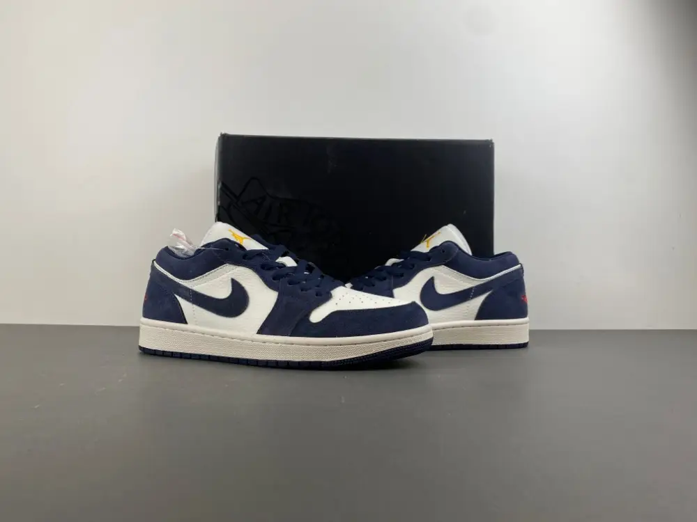 Air Jordan 1 Low SE  DCF2106