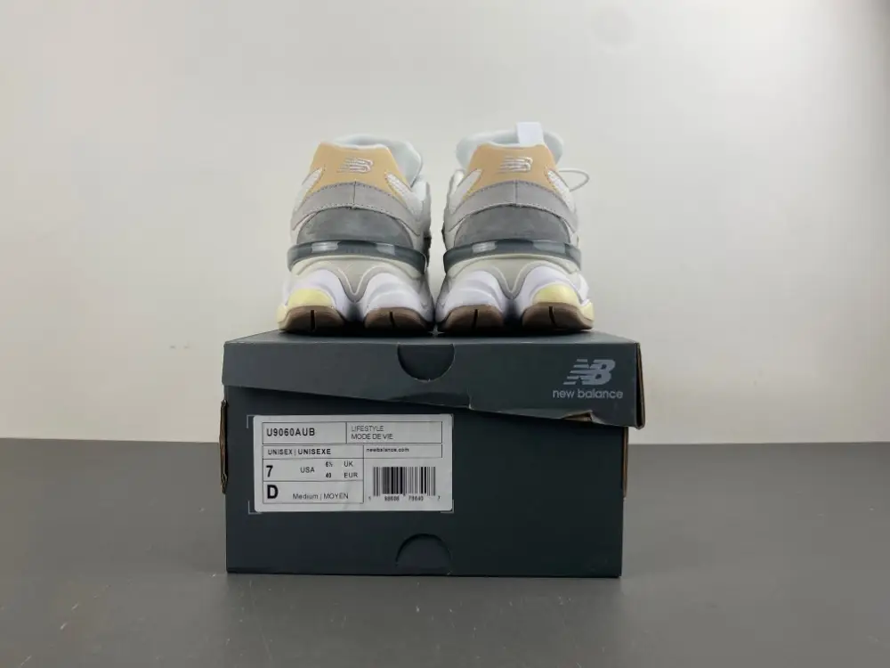 New Balance 9060 ' 