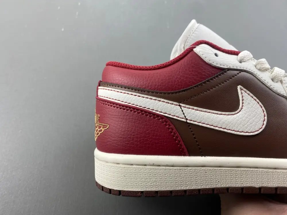 Air Jordan 1 Low 