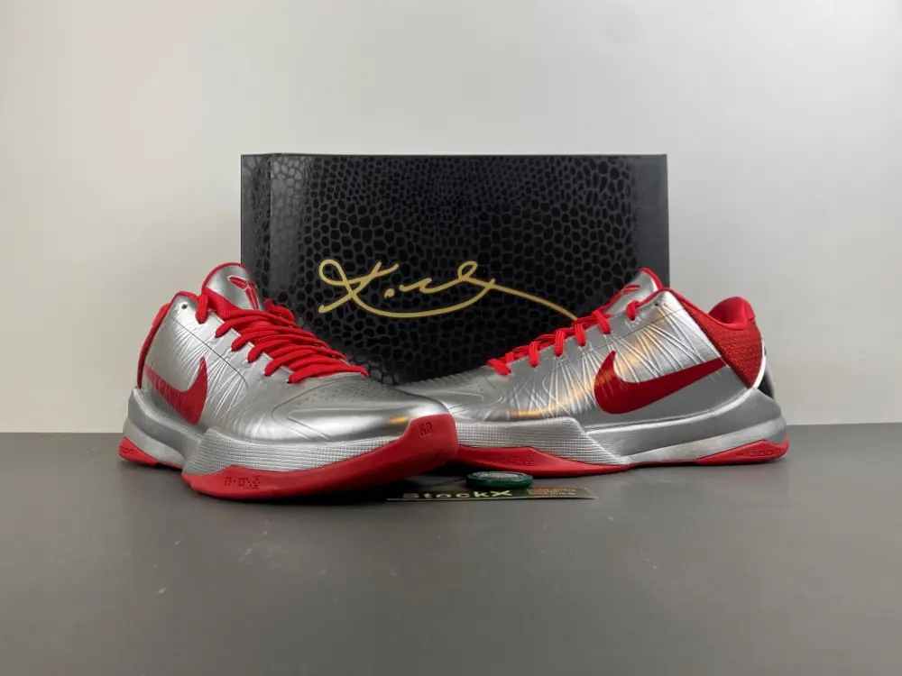 Caitlin Clark x Nike Zoom Kobe 5 Protro 'Rookie of the  ECFBD1320