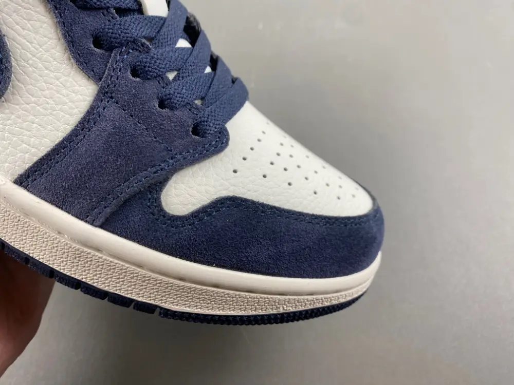 Air Jordan 1 Low SE 