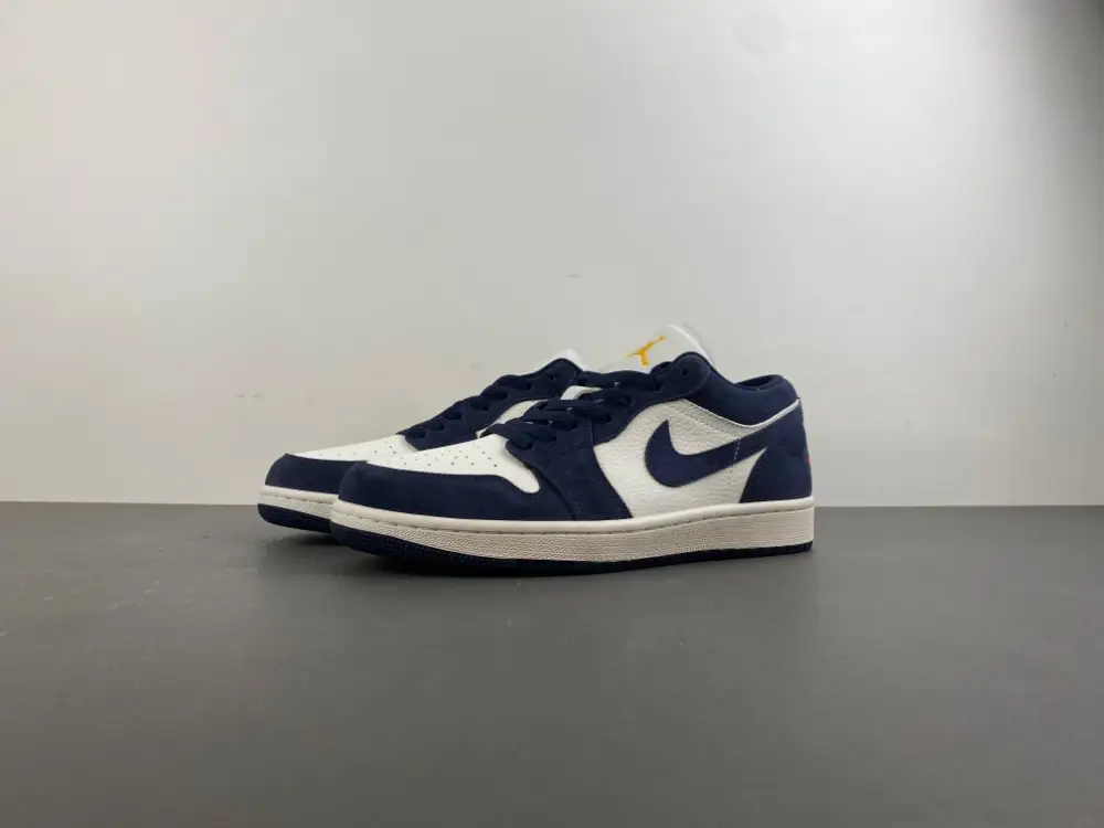 Air Jordan 1 Low SE 