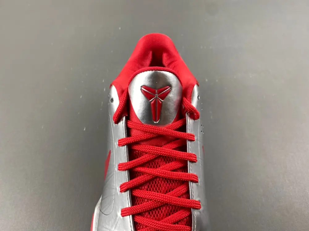 Caitlin Clark x Nike Zoom Kobe 5 Protro 'Rookie of the 