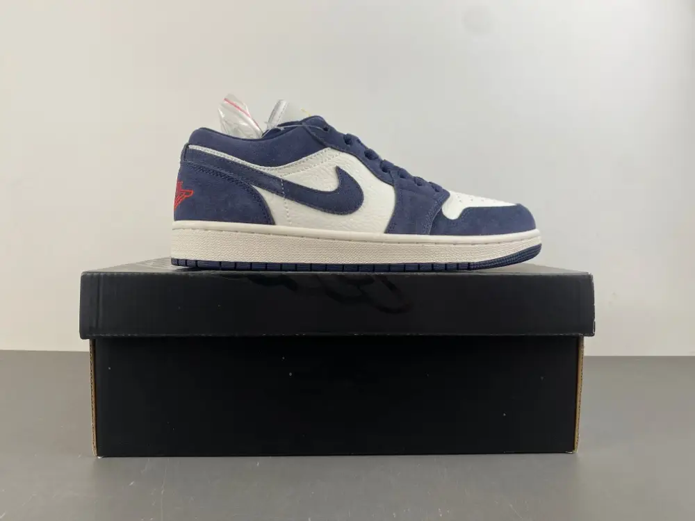 Air Jordan 1 Low SE 