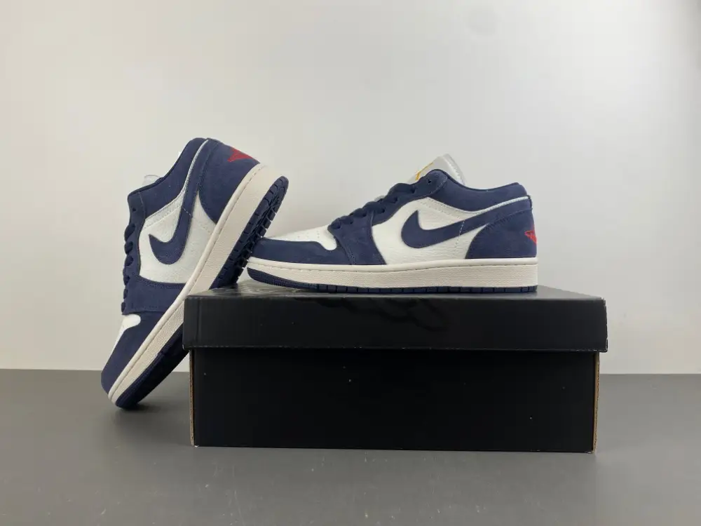 Air Jordan 1 Low SE 