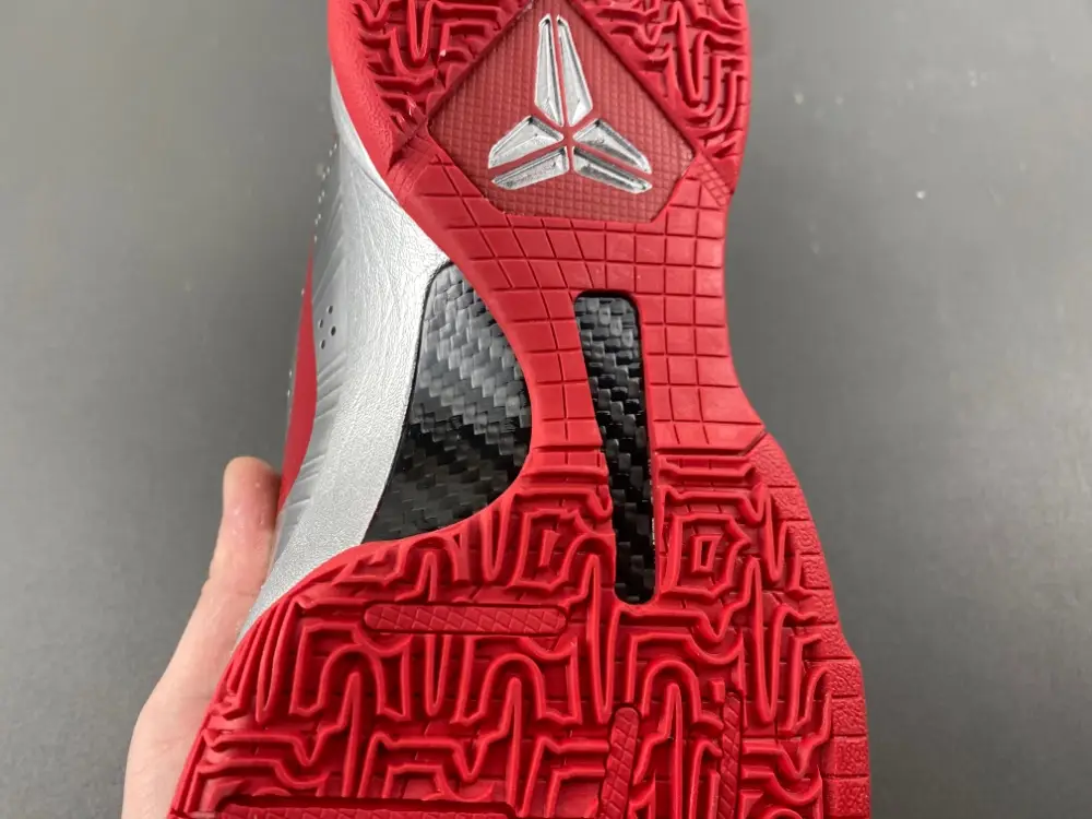 Caitlin Clark x Nike Zoom Kobe 5 Protro 'Rookie of the 